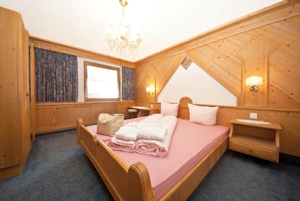 Des Alpes Hotel