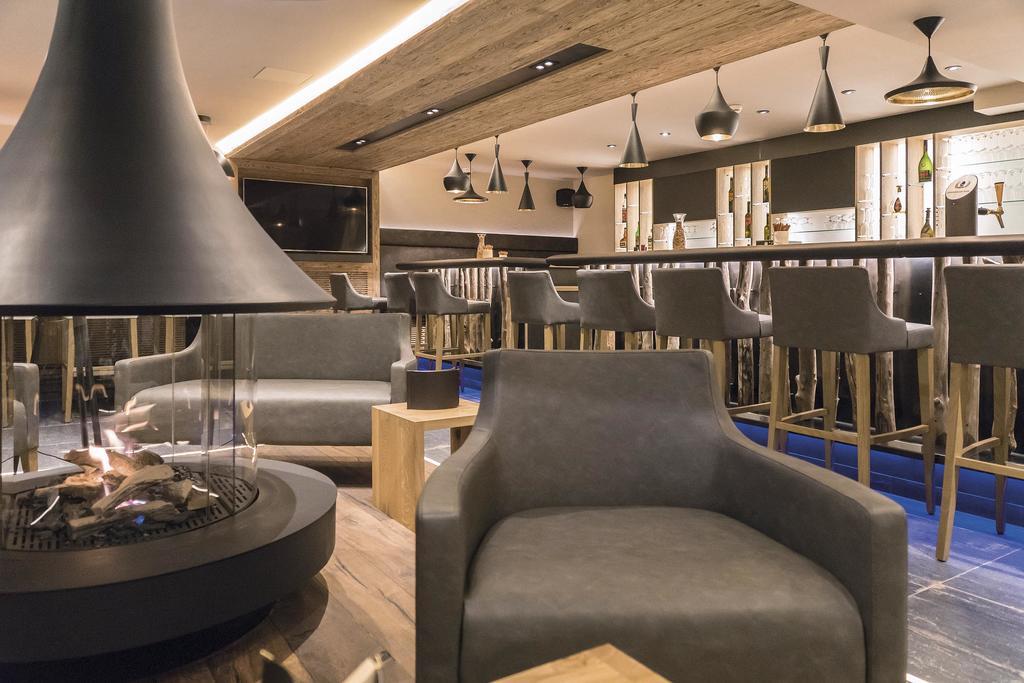 Des Alpes Hotel 3*